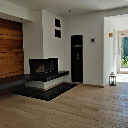 Apartman Chesa Lai *